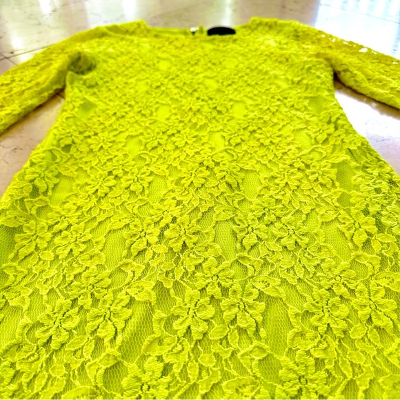 Spence Petite neon green/Citron lace 3/4 sleeve fitted lace midi dress EUC - Picture 8 of 16